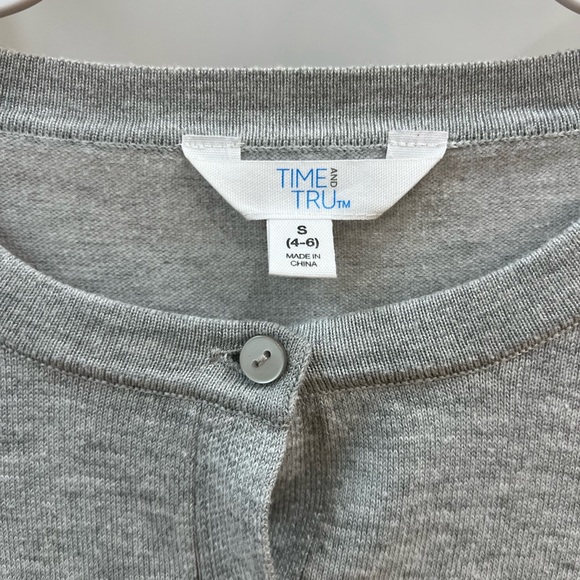 Soft gray button up sweater - Picture 5 of 7